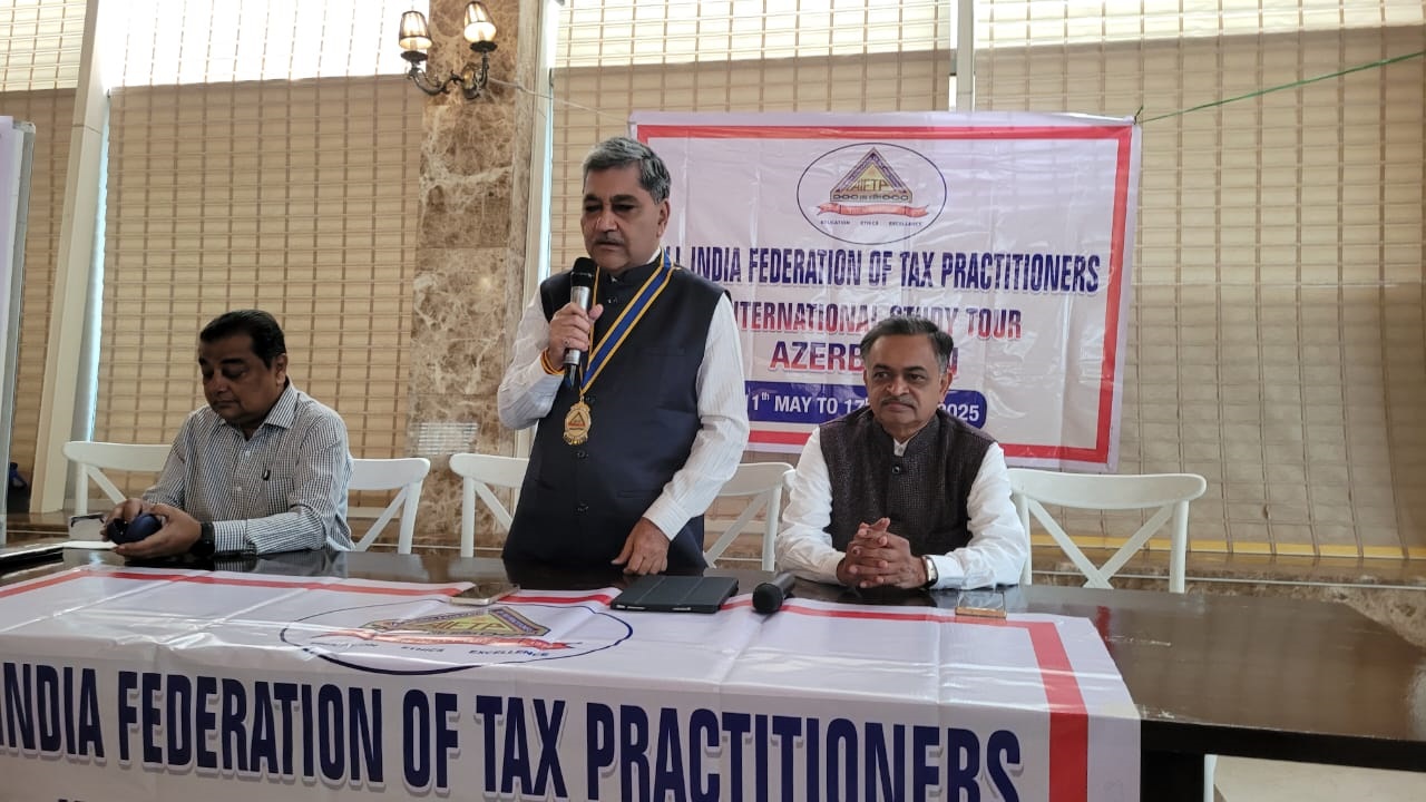 Shri Samir S. Jani, National President, AIFTP addressing the gathering.