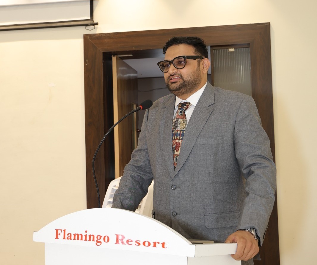 Shri Akshay Modi, Chairman, AIFTP (WZ) delivering welcome address.