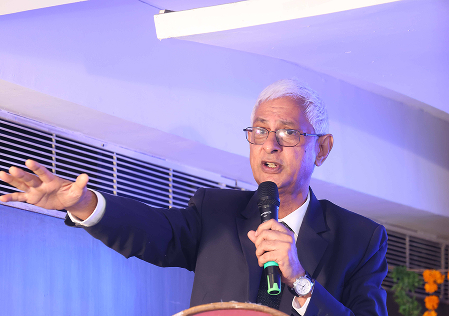 Shri Samir Jani, National President, AIFTP addressing the gathering as Guest of Honour.