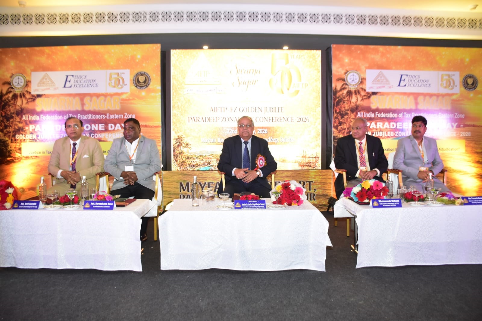 Inaugural Session: Left to Right: EZ Chairman Smit Sourabh, Conference Chairman Duryodhan Rana, Chief Guest Justice Bidyut Ranjan Sarangi, National Vice President Sr. Adv. Bibekananda Mohanti, AAOTA Secretary and EZ State Coordinator Prashant Kumar Mishra
