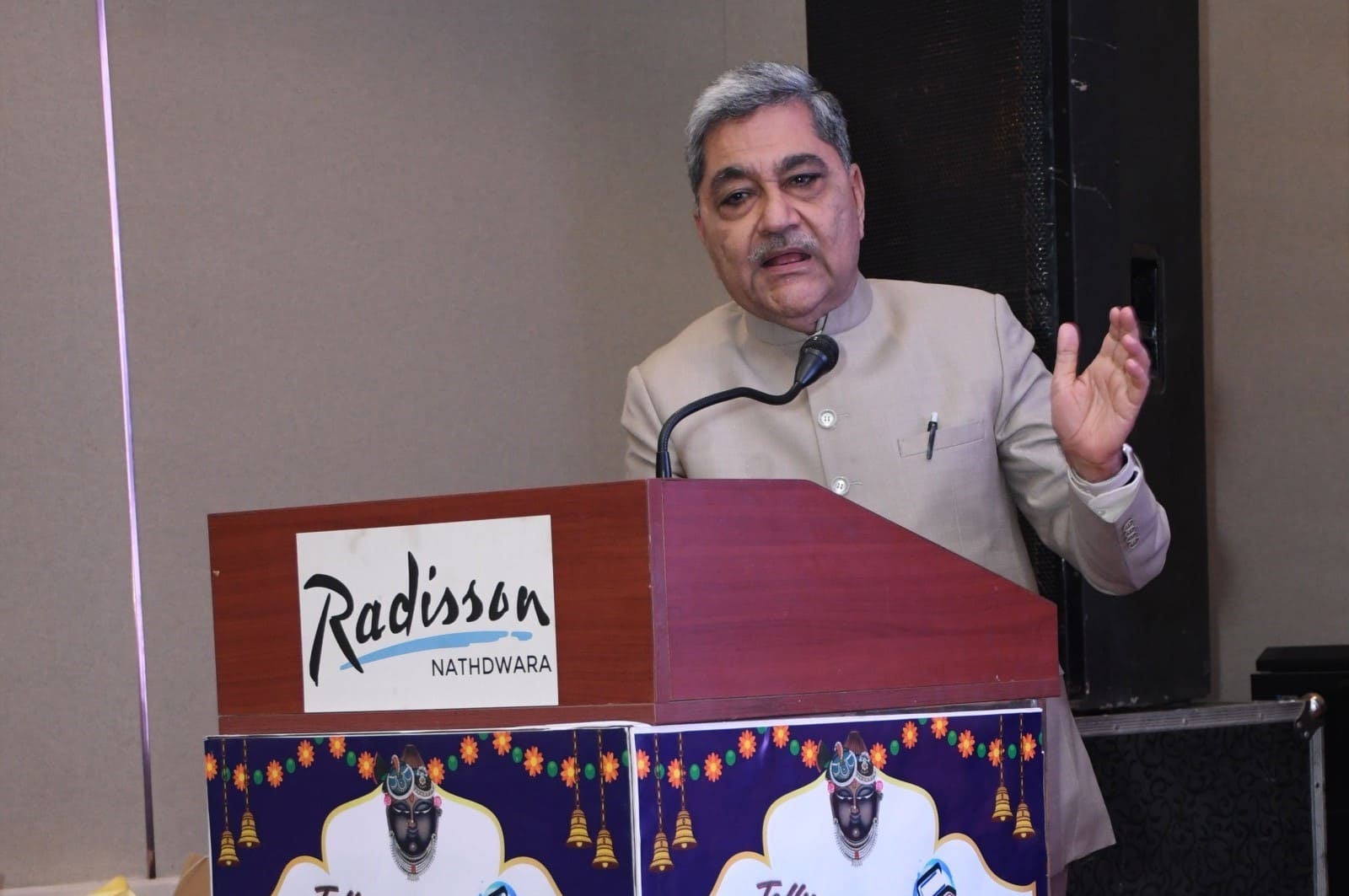 Shri Samir Jani, National President, AIFTP addressing the gathering.