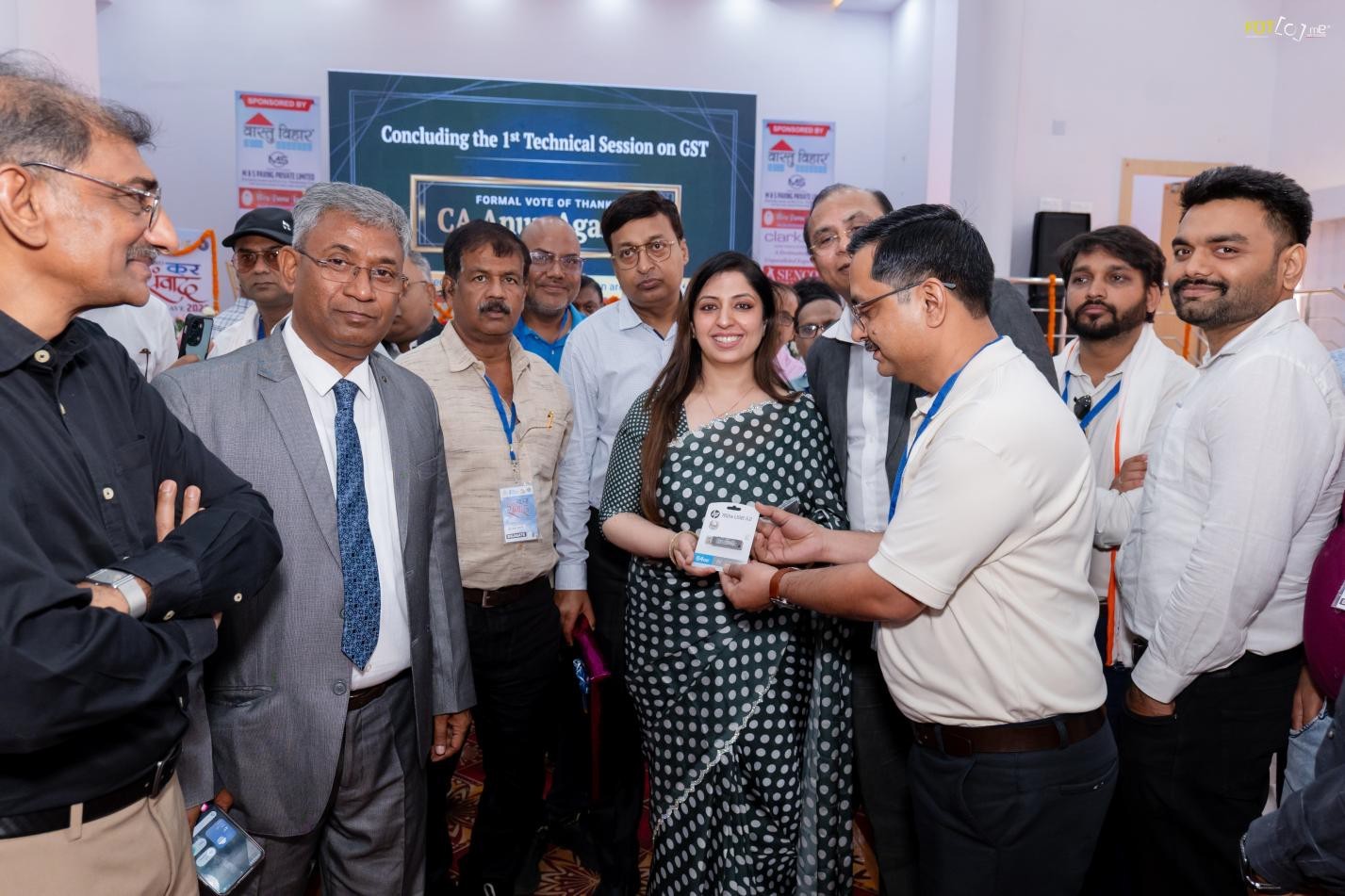 Felicitating Ranchi Team by the Organisers; Left to Right: Sri , Sanjay Goyal, Chetan Patel, Akhilesh Kumar, Dr. Bhanu Giri, Ajay Kumar, Jyoti Poddar, Manoj Kumar, Subrata Das Gupta and others