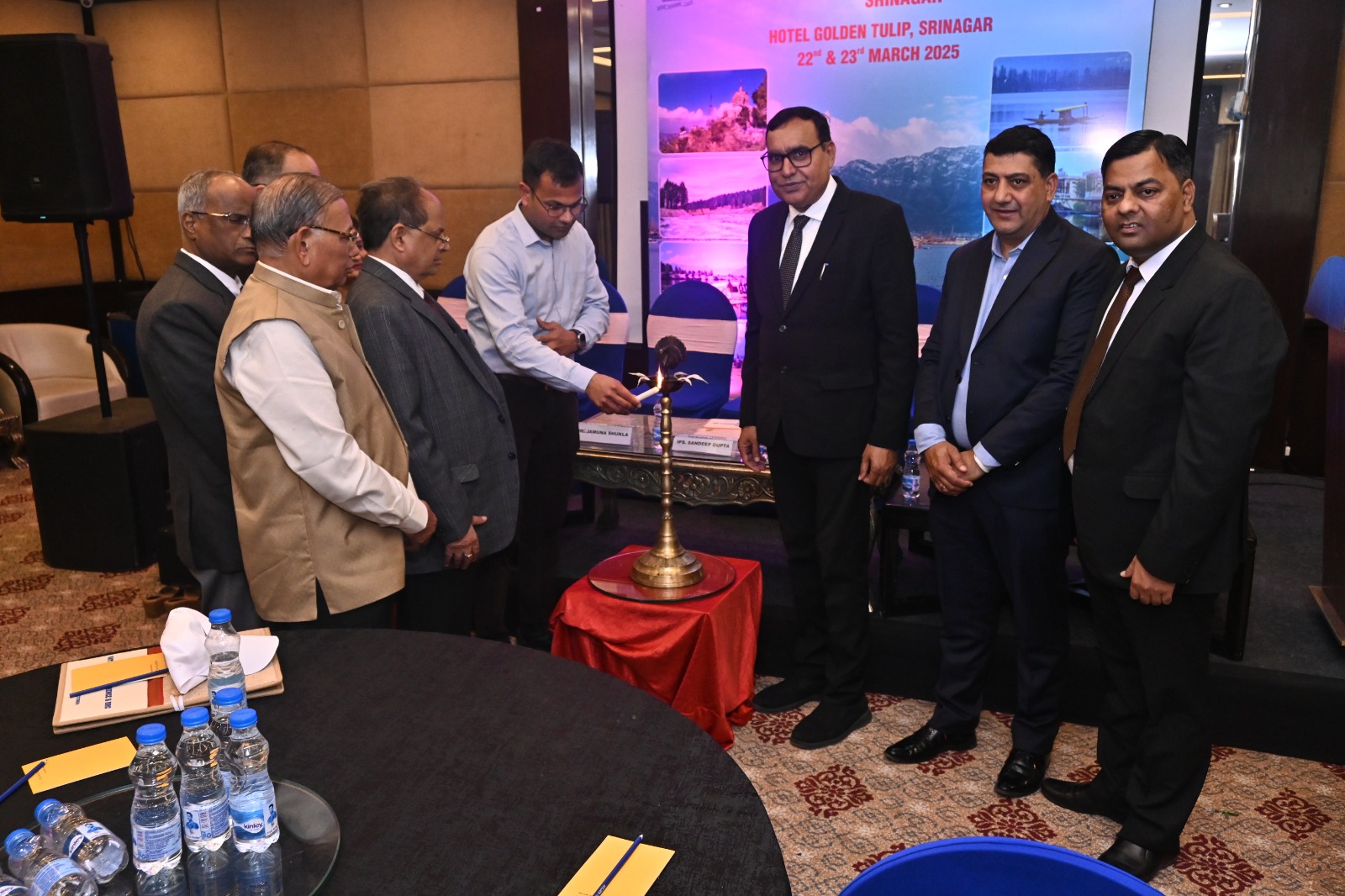 Shri Sandeep Gupta, IPS, SSP, Chief Guest inaugurating the conference by lighting of lamp. Also seen S/Shri V. P. Gupta, O. P. Shukla, National Vice President (NZ), Anand Kumar Pandey, Chairman, AIFTP (NZ), Varinder Kumar Sharma and Manoj Sharma, Hon. Secretary, AIFTP (NZ).